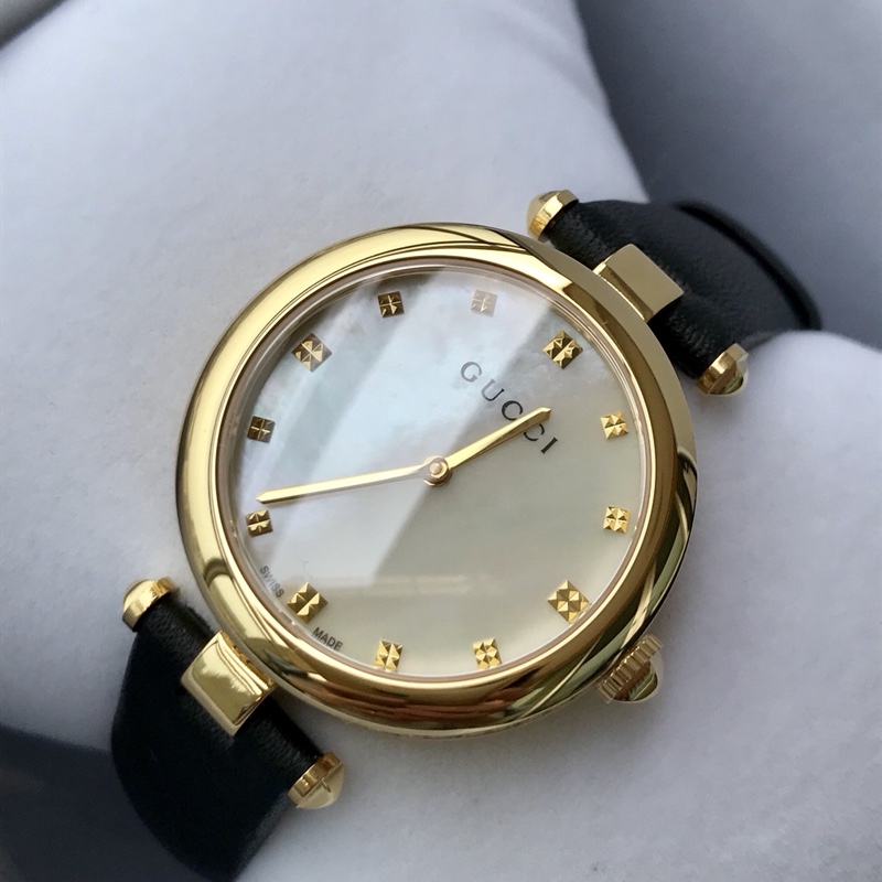 Primer lote de Gucci original, hermoso Gucci, todas las piezas principales son accesorios originales, cuarzo suizo orig…