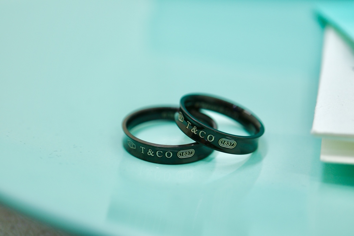 Tiffany & Co. Tiffany&Co. 1037钛金戒指