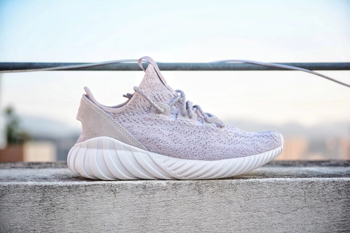 110突破底价   正品代购版本 Adidas Tubular Doom Sock Primeknit 黑白