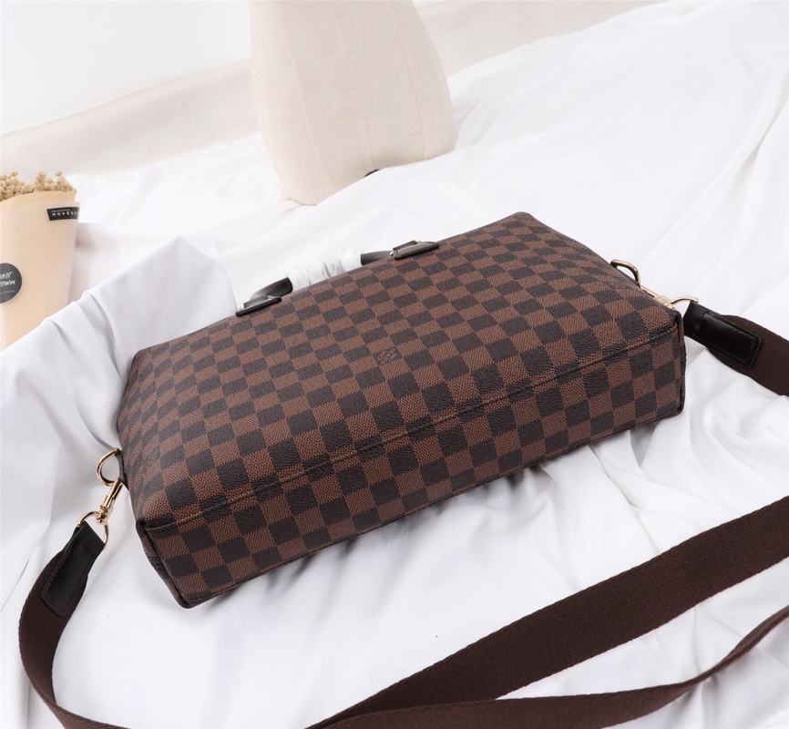 Louis Vuitton Black everyday