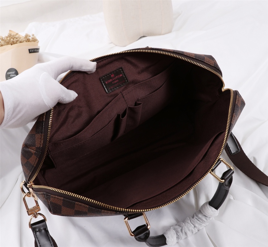 Louis Vuitton Black everyday