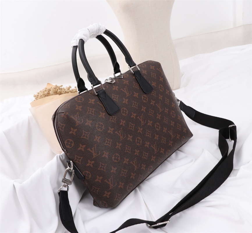 Louis Vuitton Black everyday