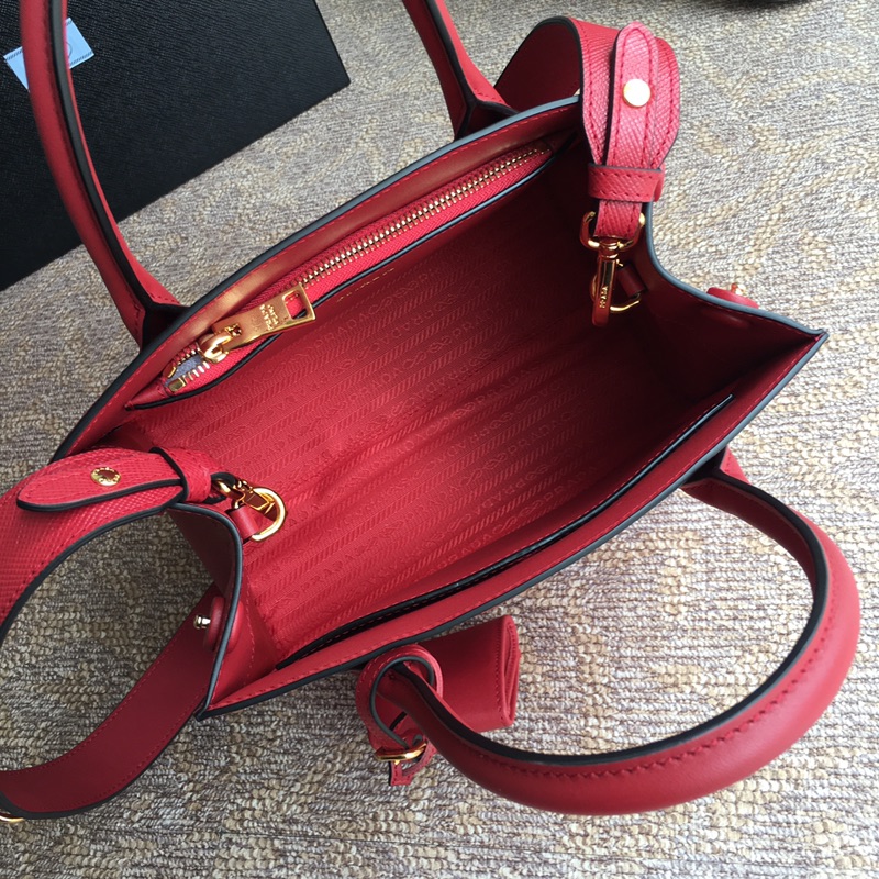 PRADA普拉达进口粗十字牛皮手提包1BA156