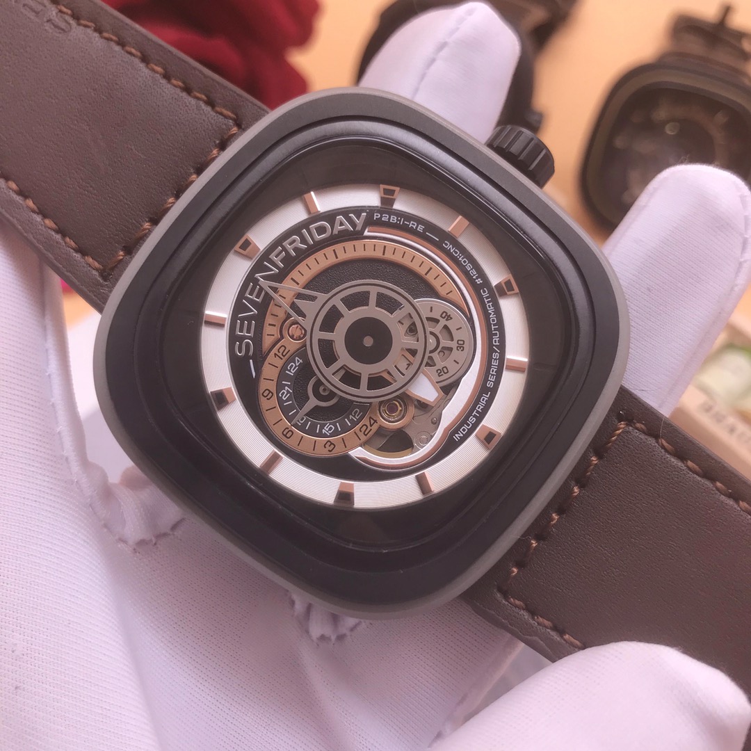 Lote Marca: Seven Fridays 💍 SEVENFRIDAY /01 Diseño especial Esfera personalizada Muy único Sensación única L…