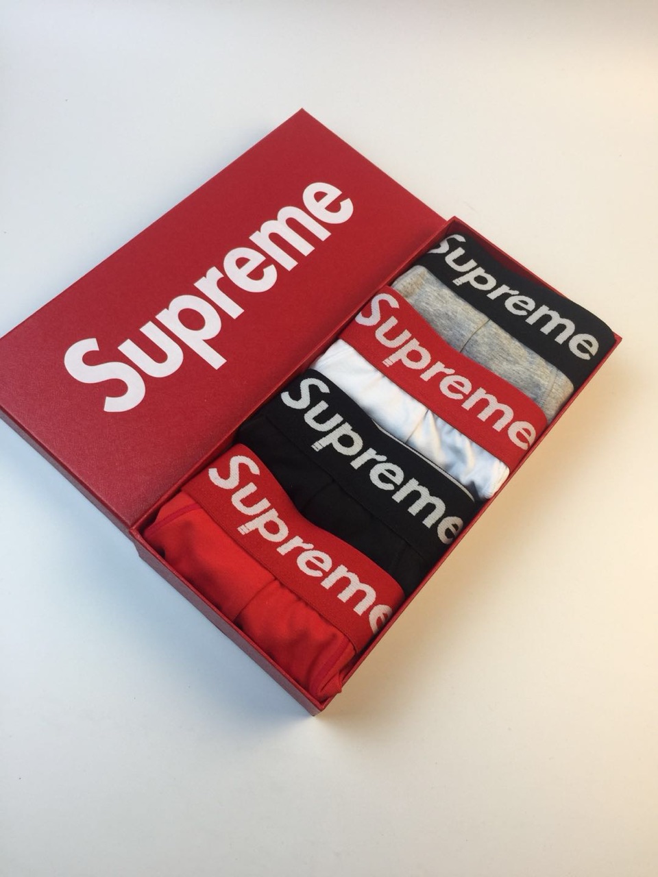 suPreme史上最火的一款纯棉面料超赞一盒3/四条装ＭXXL男士抗菌三角裤纯色纯棉内裤出新啦纯棉面料面