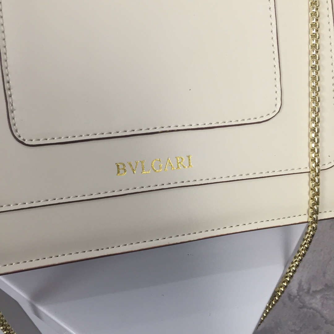 Luxurious Bvlgari Bvlgari: 378-Story Wallet with Double Snake-Head, Premium Oxen Skin - 图片 7