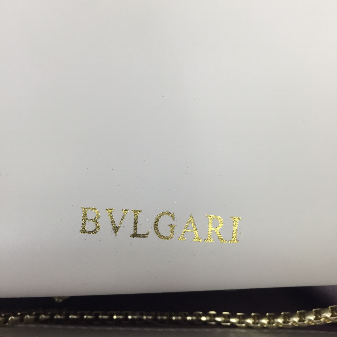 Luxury Bvlgari Tower: 336-Story Upgrade with 35106 Imported Oxen-Skin Inspiration - 图片 8