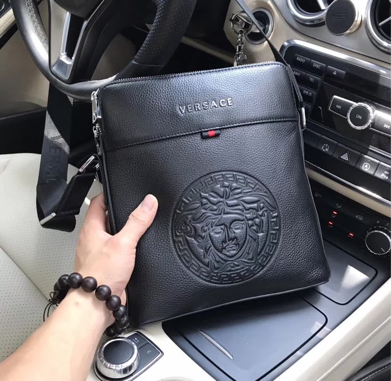 ～ 霸气原单货🉐 型号：33105 GIANNI VERSACE   顶级原单货最新款式正品开模专柜同步。范思哲男士霸气