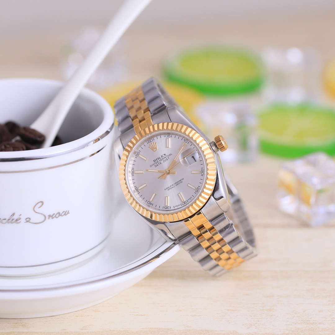 NO:145236,Brand: Rolex Movement: Original imported Citizen mechanical movement Mirror: Never wear sapphire crystal glass Style: Women's watch Material 316L stainless steel Waterproof 30 meters waterproof Size 28m Original strap buckle Exquisite craftsmanship Elegant and atmospheric Attentive quality With careful polishing design Rare boutique Classic masterpiece, Rolex19860909品牌: 劳力士 机芯: 原装进口西铁城机械机芯 镜面: 永不磨损蓝宝石水晶玻璃 款式: 女手表 材料316L精钢 防水30米生活防水 尺寸28m 表带原装扣 精湛工艺 优雅大气 用心品质 配以精心打磨设计 不可多得的精品 经典大师之作,,rolex,Watch