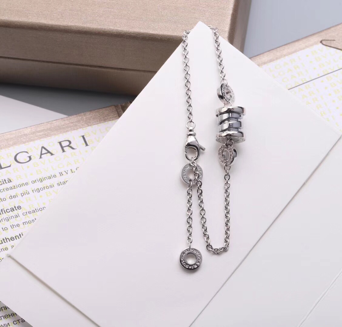 Bvlgari 纯银925#宝格丽# 手链、宝格丽Diva弹簧、按照18k真金 完美克制出来的