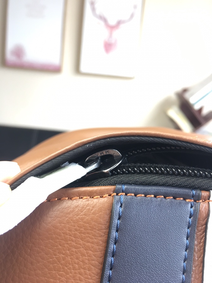 Coach 最新款 条纹款 头层牛皮coach23214男士双肩包书包 背包 双隔层 前面一个独立小口袋