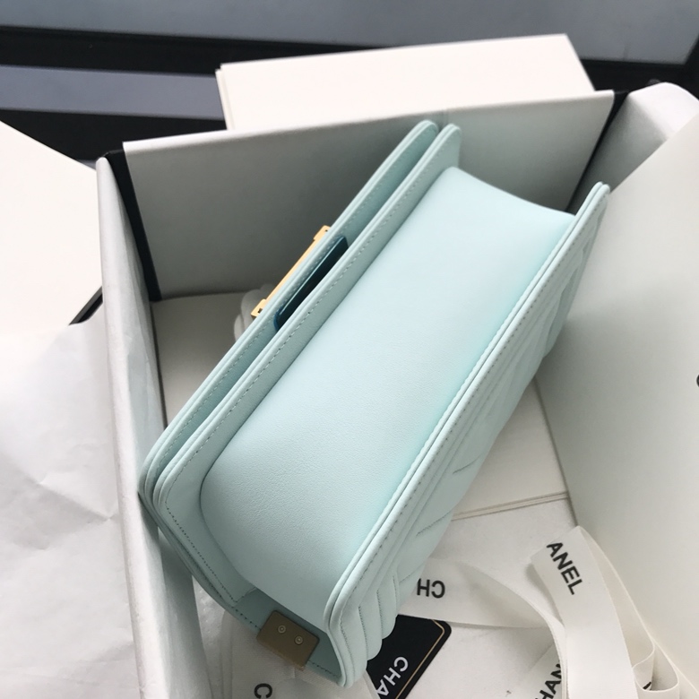 샤넬 마카롱 컬러 V자 무늬 미니 가방 상세 이미지 8