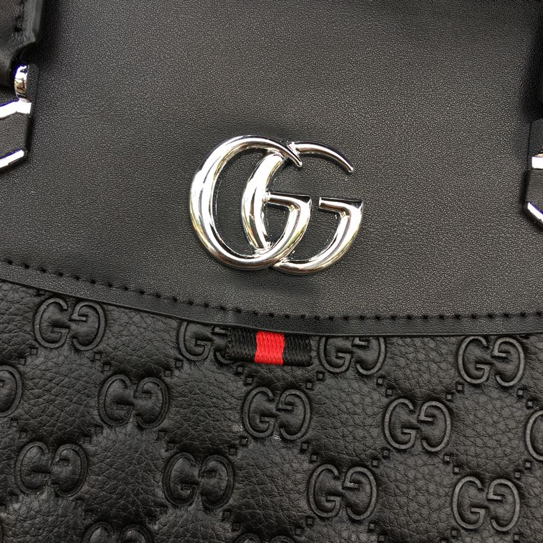 GUCCI古奇 独家新款，内附海关二维码【型号】8331-1[强]商务休闲包【尺寸】39-29-6cm【
