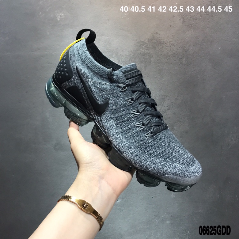 150 【渠道货源 】 公司级特价  NIKE AIR VAPORMAX  FLYKNIT二代 原单原装Vapor  气垫跑鞋   进口针织飞线网面 小潘1:1气垫大底 独立大底模具 拒绝公底通货原装气垫加持 真正大气压强注入，前后掌注胶眼见为实，超强缓震 原版同步完美脚感  足以秒杀市面所有版本 支持验货！942842-002