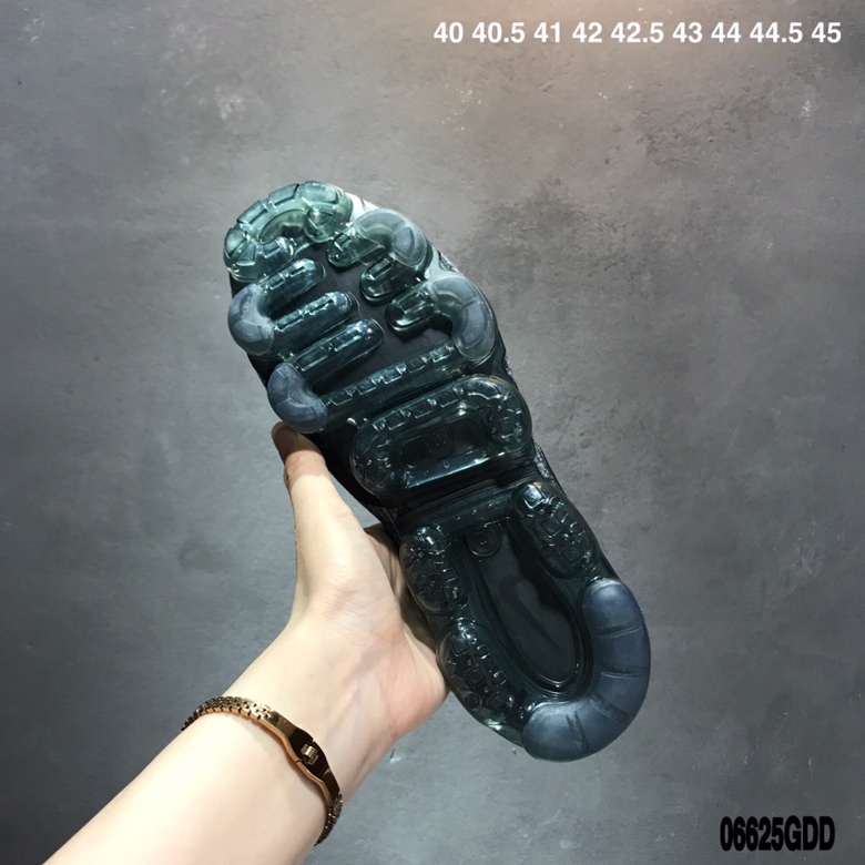 150 【渠道货源 】 公司级特价  NIKE AIR VAPORMAX  FLYKNIT二代 原单原装Vapor  气垫跑鞋   进口针织飞线网面 小潘1:1气垫大底 独立大底模具 拒绝公底通货原装气垫加持 真正大气压强注入，前后掌注胶眼见为实，超强缓震 原版同步完美脚感  足以秒杀市面所有版本 支持验货！942842-002
