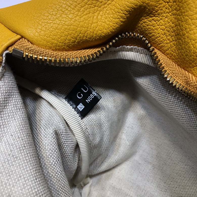 GUCCI古驰男士时尚印花皮革腰包493869