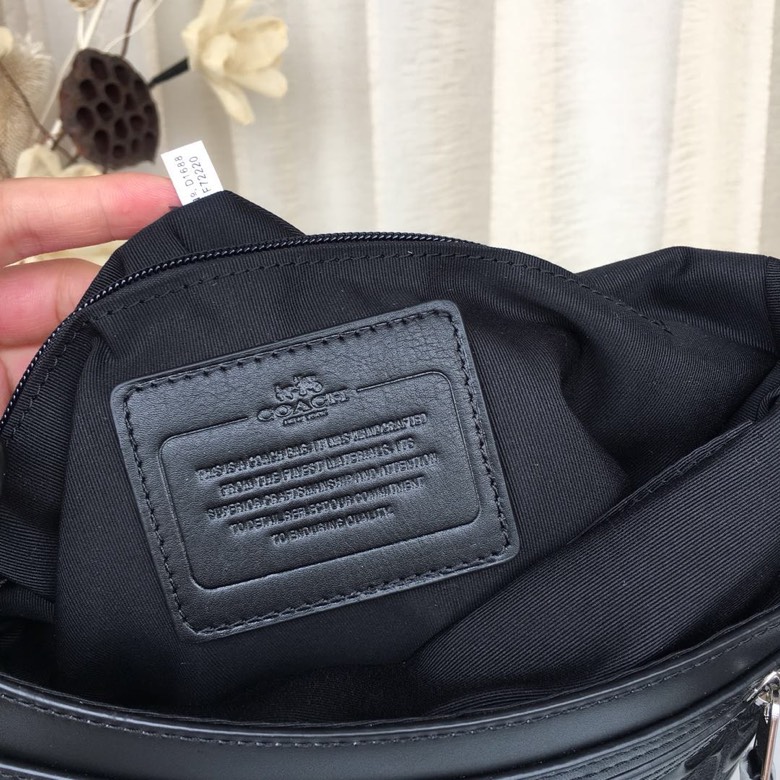 Coach F72220 男士全皮压花单肩斜挎包休闲包 百塔款 百分百头层牛皮 压c纹款 品质毋庸置疑