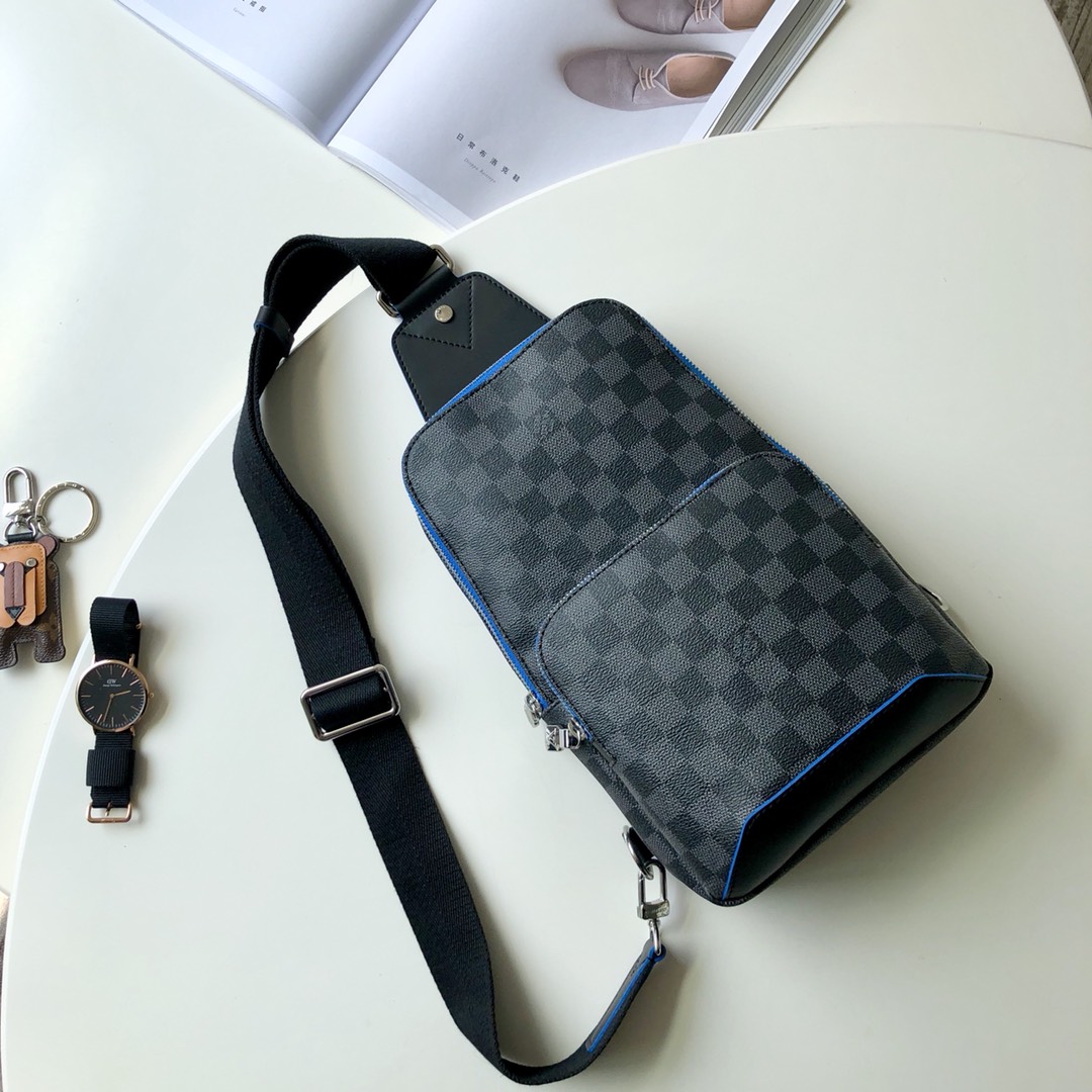 Louis Vuitton LV Avenue单肩包 N40008