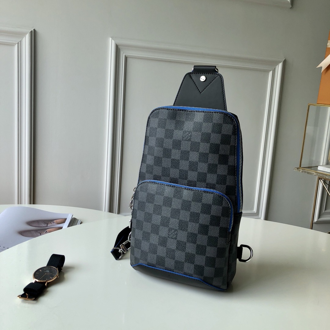 Louis Vuitton LV Avenue单肩包 N40008