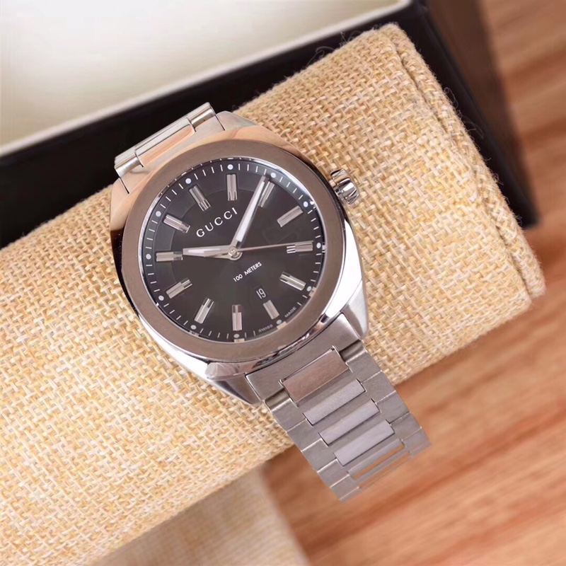 NO:388959,Bill: Original box: 30 Gucci GUCCl latest couple fashion and atmospheric model, men's watch 41, women's watch 37mm diameter. 2016 Basel Watch Jewelry Exhibition] GG2570 watch brings a new case shape to Gucci watch jewelry - a rounded square design with polished steel bezel, with a more classical appearance. The dial and watch steel strip are made of 316 stainless steel, anti-reflective sapphire crystal mirror; waterproof 50 meters. It is equipped with original packaging. It instantly kills imitations on the market, supporting all inspection methods.,,gucci,gucci19860909批: 原盒:30 古驰 GUCCl最新情侣时尚大气款, 男表41,女表37mm表径.2016巴塞尔钟表珠宝展] GG2570腕表为Gucci腕表首饰带来了一种新的表壳形状 — 圆角方形设计采用抛光精钢表圈的表款,外观更具古典色彩,表盘及表钢带采用316精钢,防反射蓝宝石水晶镜面；防水50米.配原装包装.秒杀市面仿货,支持一切验货手段.,,gucci,gucci,Watch