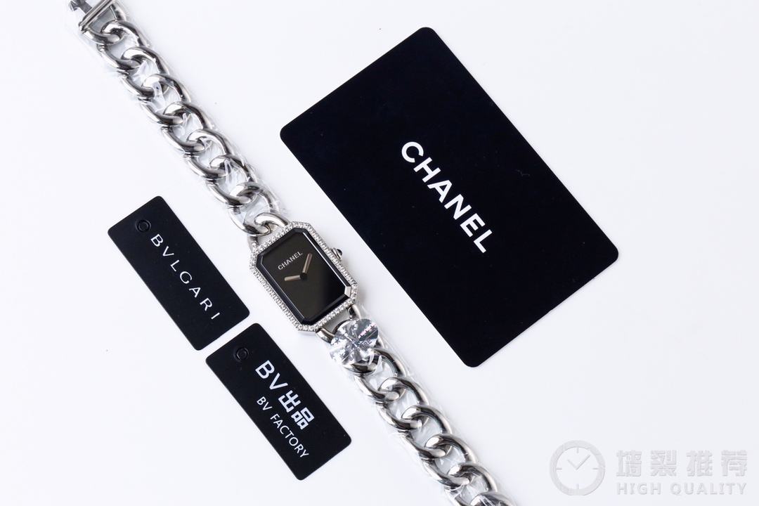 Chanel 香奈儿PREMIERE系列腕表香奈儿或许更多人会先联想起J12 但PREMIERE才是祖师奶