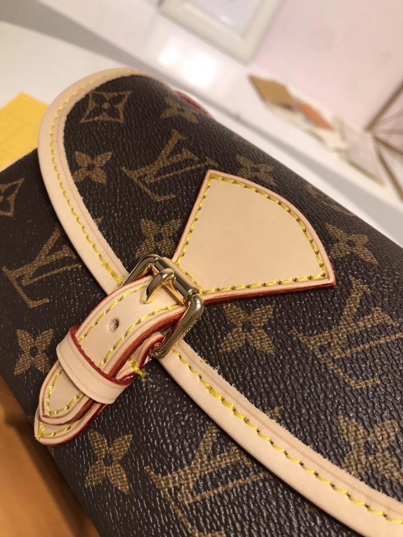 Louis Vuitton M42251 Monogram 20x13x8cm crossbody everyday