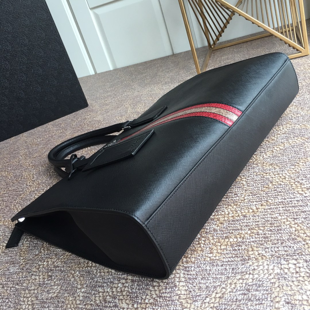 PRADA普拉达原厂十字纹牛皮男士公文包2VE030G