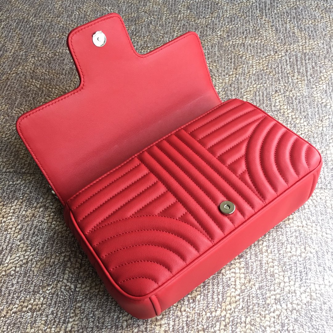 PRADA普拉达进口小牛皮链条包1BD108