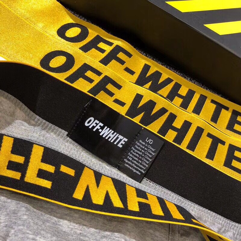  一盒！三条装！颜色黑一白一灰一‼️Off-White作为时尚界的高端奢侈品牌，所设计出来的东西总是让人