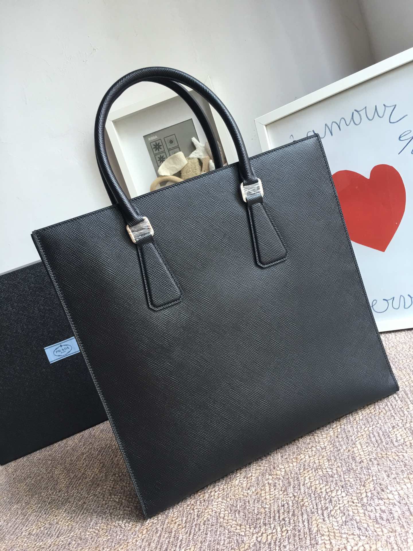 PRADA普拉达新款男士手提包2VG014