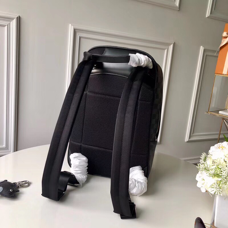 Louis Vuitton LV Michael棋盘格双肩包 N58024