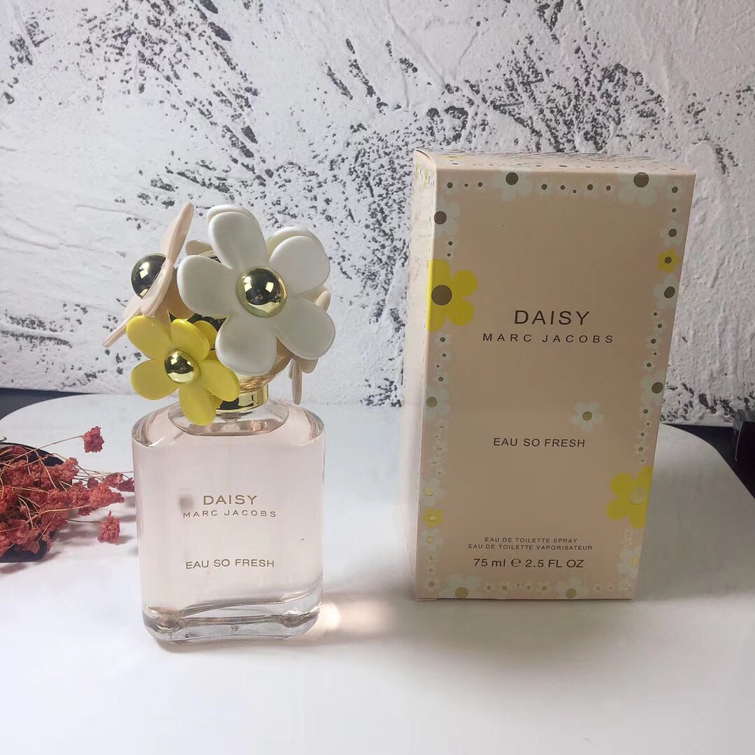 Marc Jacobs Daisy Eau So Fresh EDT - Floral & Fruity Women's Perfume