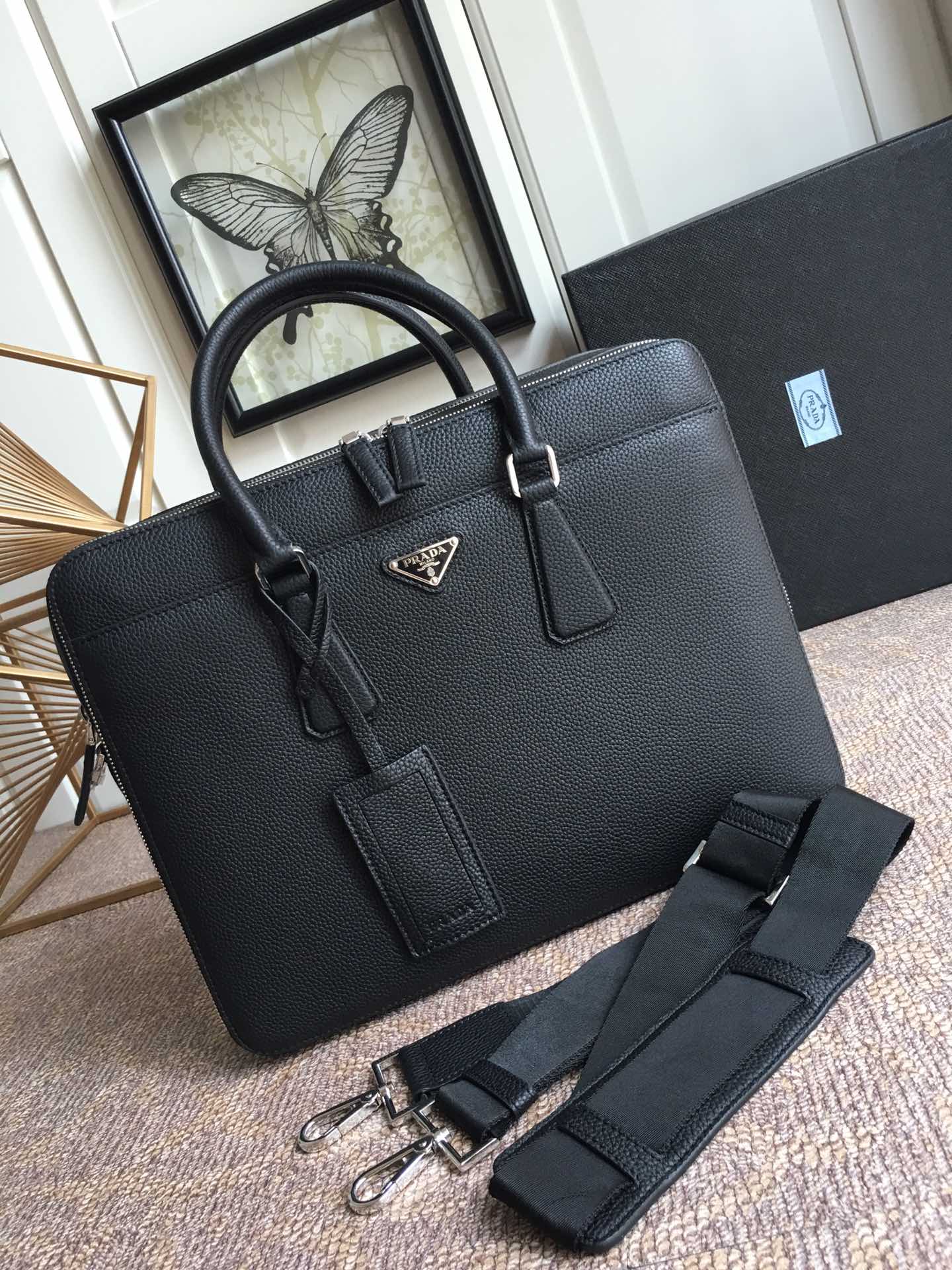 PRADA普拉达顶级进口鹿皮纹男士公文包0366