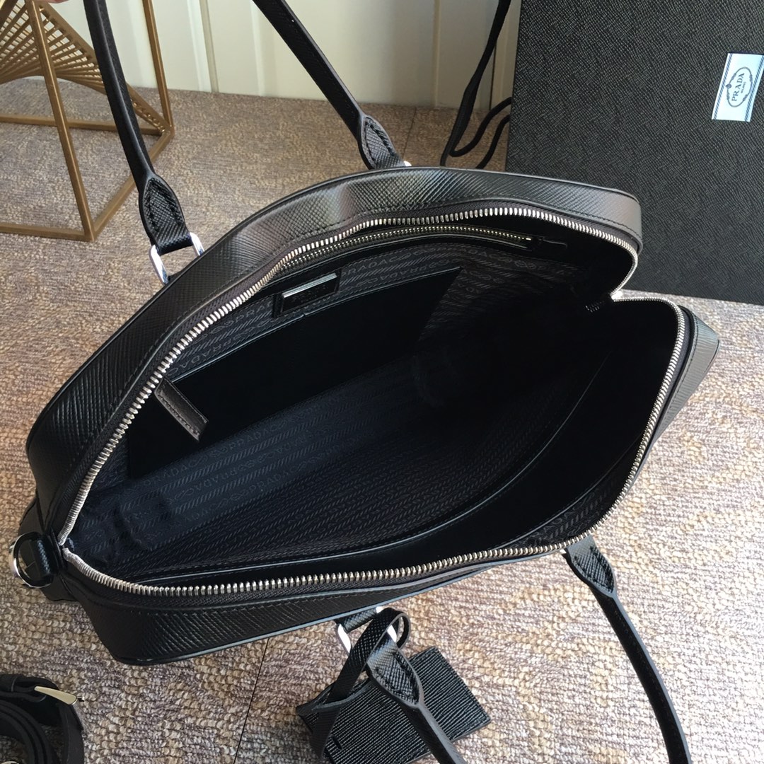 PRADA普拉达进口原厂粗十字纹男士公文包2VE363B