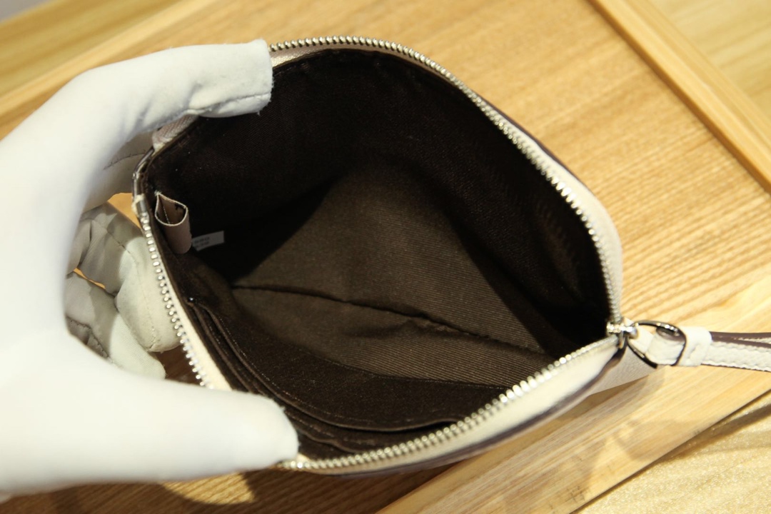 Prices for Coach Rose Bag and Cherry Summer Chick Wallet, Cow Skin Inspection, Apple Packaging Size 15*10,7. - 图片 3