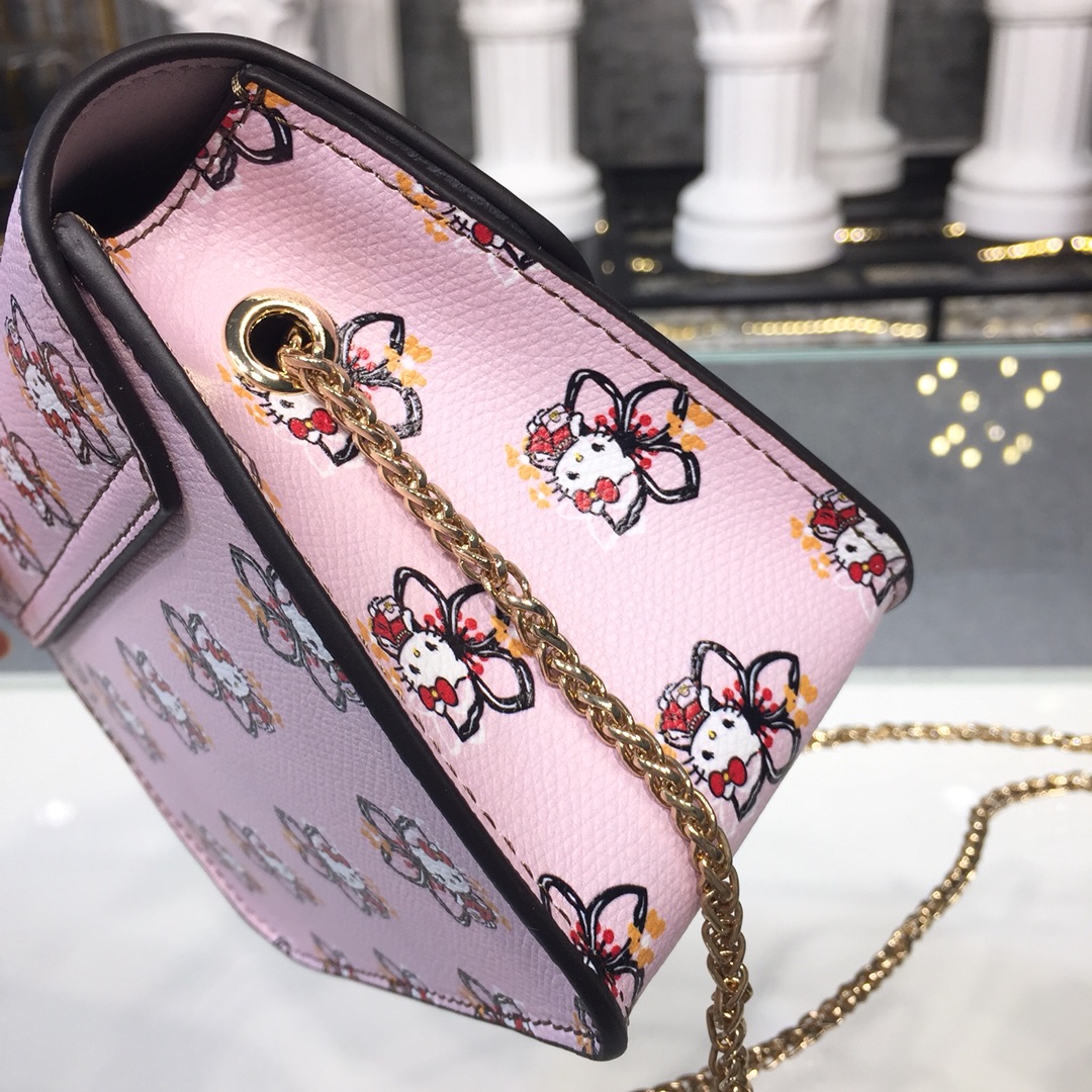 Découvrez les sacs à main Messenger italiens de Furl'a : un style inégalé, des prix imbattables_voghion.com