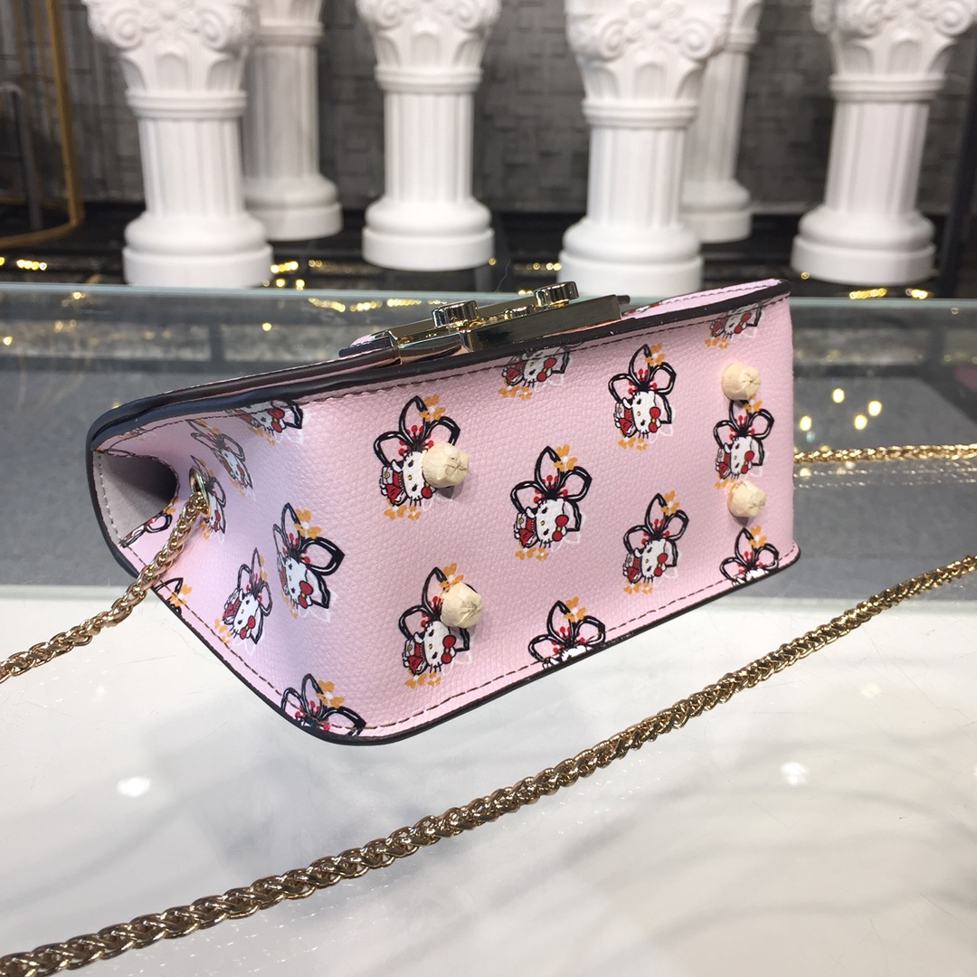 Découvrez les sacs à main Messenger italiens de Furl'a : un style inégalé, des prix imbattables_voghion.com