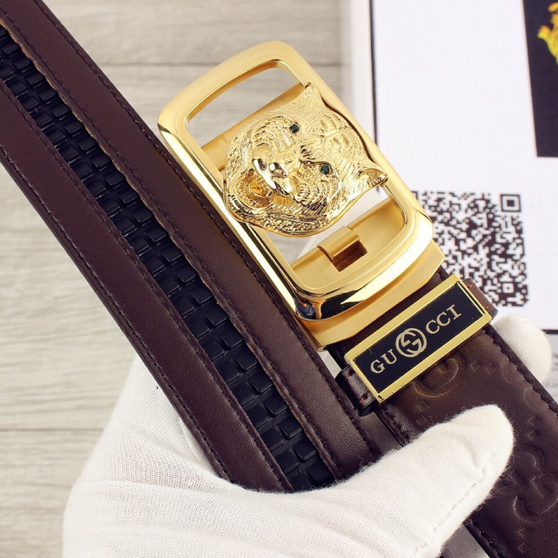 I5  Gucci 古奇Gucci自动扣  赠送打孔器 材料：百分百头层牛皮皮带,保证真皮自动扣系列,24k纯钢扣老虎系列背面采用齿式设计,耐用舒适专柜同等质量, 送人自用首选 包装请认准如图专柜包装,发票齐全,宽度3.5mm