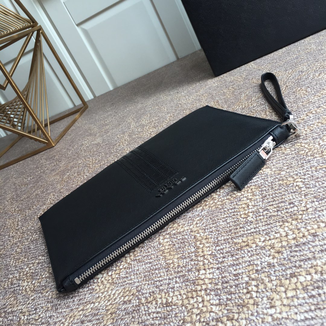 PRADA普拉达进口十字紋牛皮男士手包2NG005G