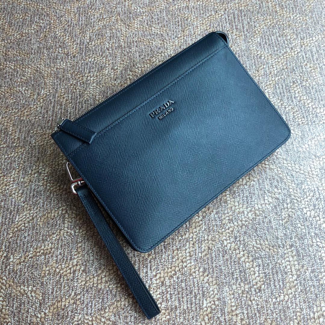 PRADA普拉达Saffiano皮革男士新款手拿包2VF019