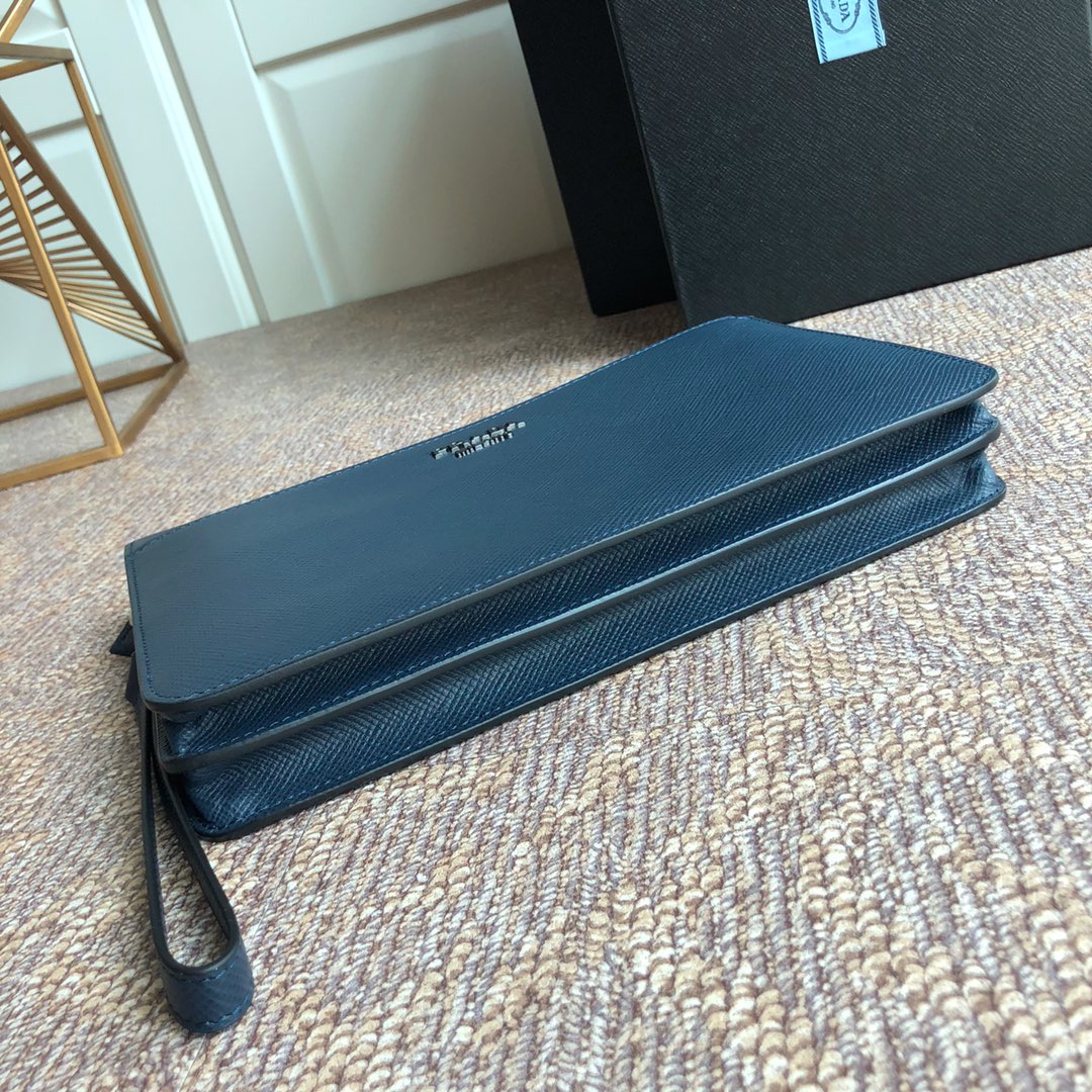 PRADA普拉达Saffiano皮革男士新款手拿包2VF019