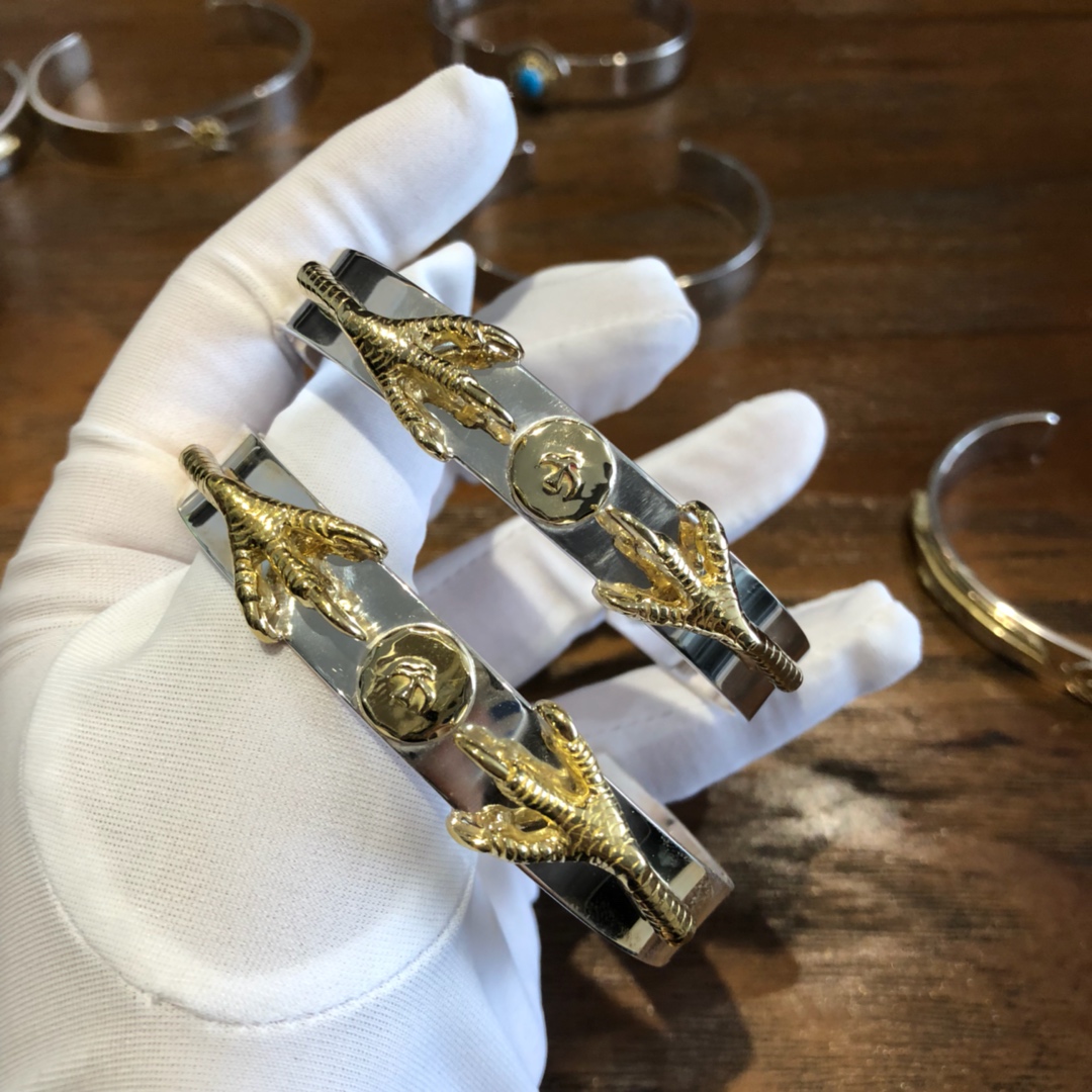 Takahashi Bangle