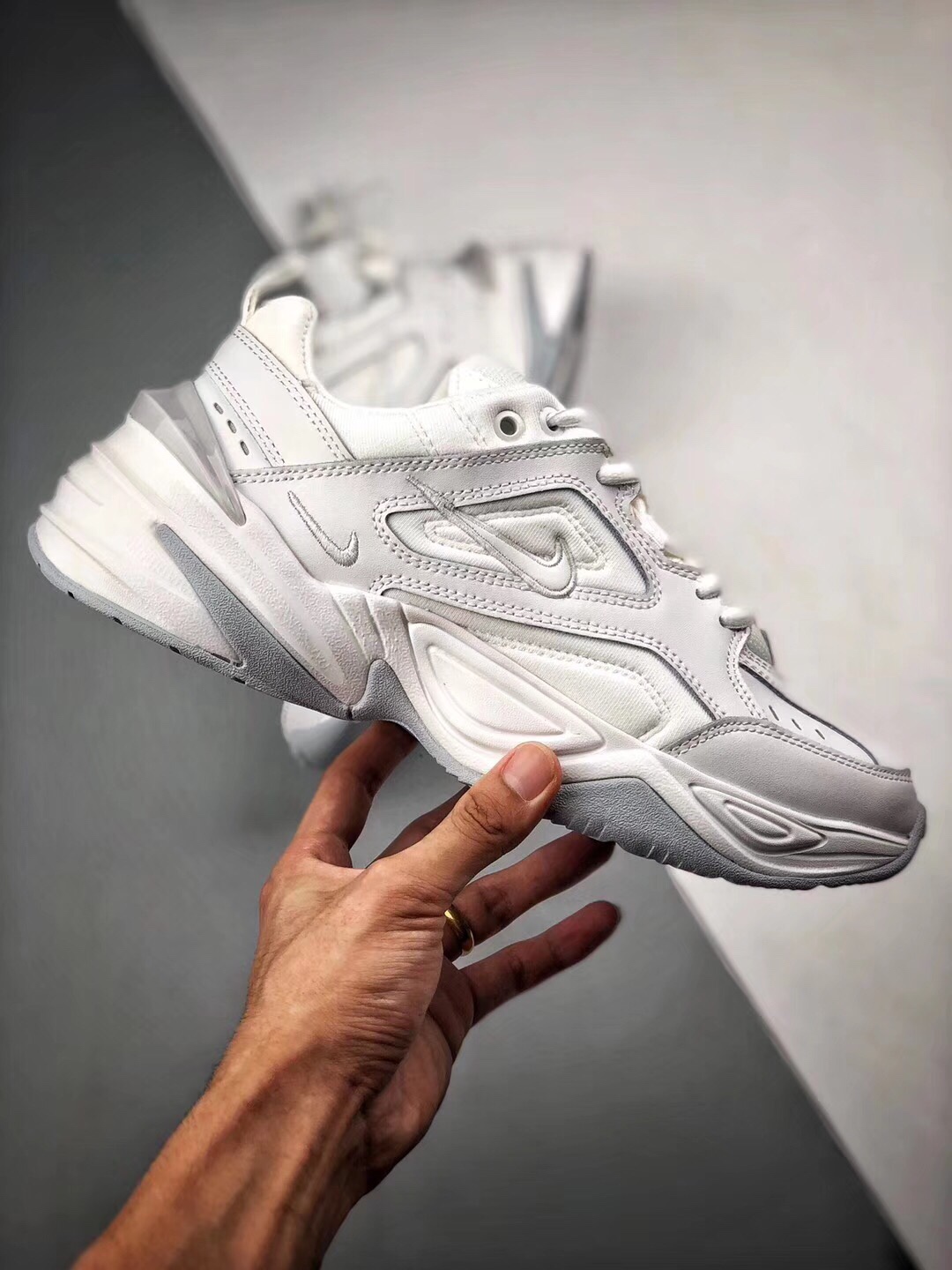Nike Air Monarch the M2K Tekno 纯白配色  Size：36 36.5 37.5 38 38.5 39 40 40.5 41 42 42.5 43 44 44.5 45