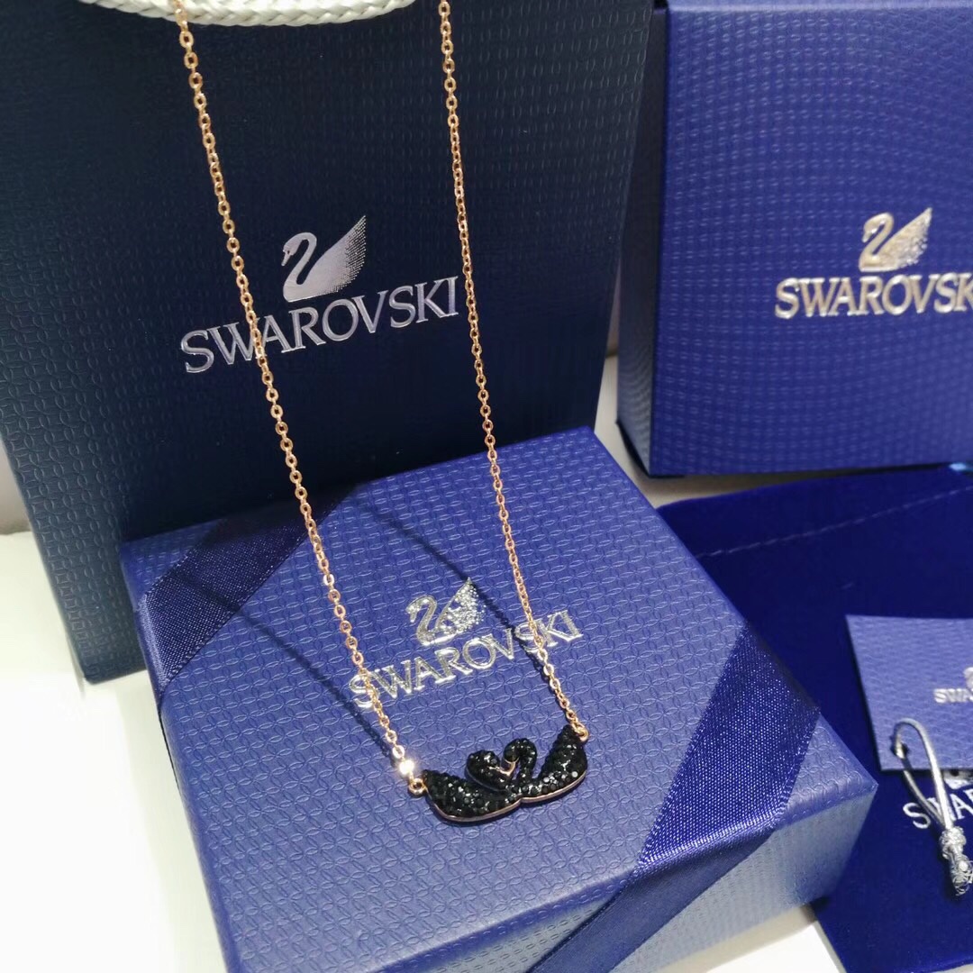 NO:817060,[Valentine's Day Gift] Shijia Double Black Swan Necklace Clavicle Chain, a must-have Valentine's Day gift for celebrities with the same style as the goddess. The design of the mandarin duck has a not simple meaning to make this Valentine's Day more meaningful, Swarovski Necklace, Necklace19860909【情人节礼物】施家双黑天鹅项链锁骨链 明星同款女神必备情人节礼物 鸳鸯的设计不简单的寓意让这个情人节更有意义,施华洛项链,necklace,Jewelry