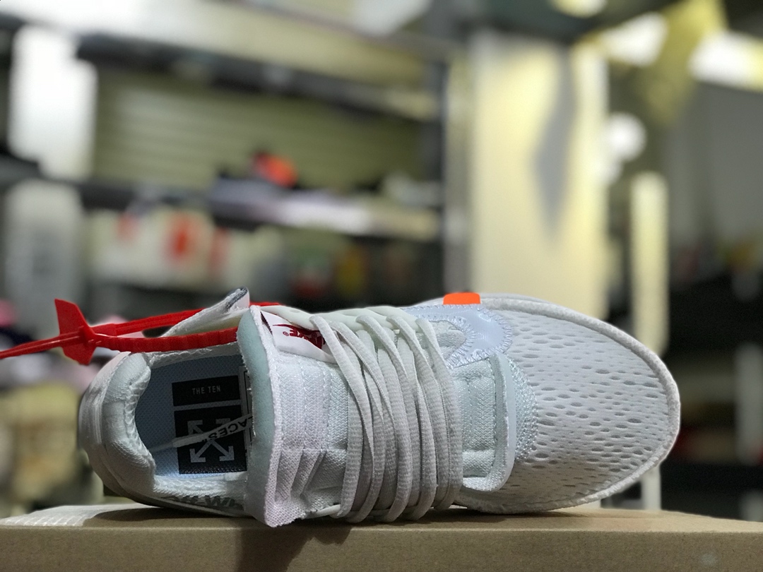...放120   周杰伦 陈冠希上脚款<br /><br />公司级 OFF WHITE x Nike Air Presto”Polar Opposites White” 纯原耐克王联名<br />原底组合模具，原装大底 由六个分离部分拼接组成 原盒原配 三色鞋带 配原装防盗扣 真标！<br />Size: 36 36.5 37 38 38.5 39 40 40.5 41 42 42.5 43 44 44.5 45