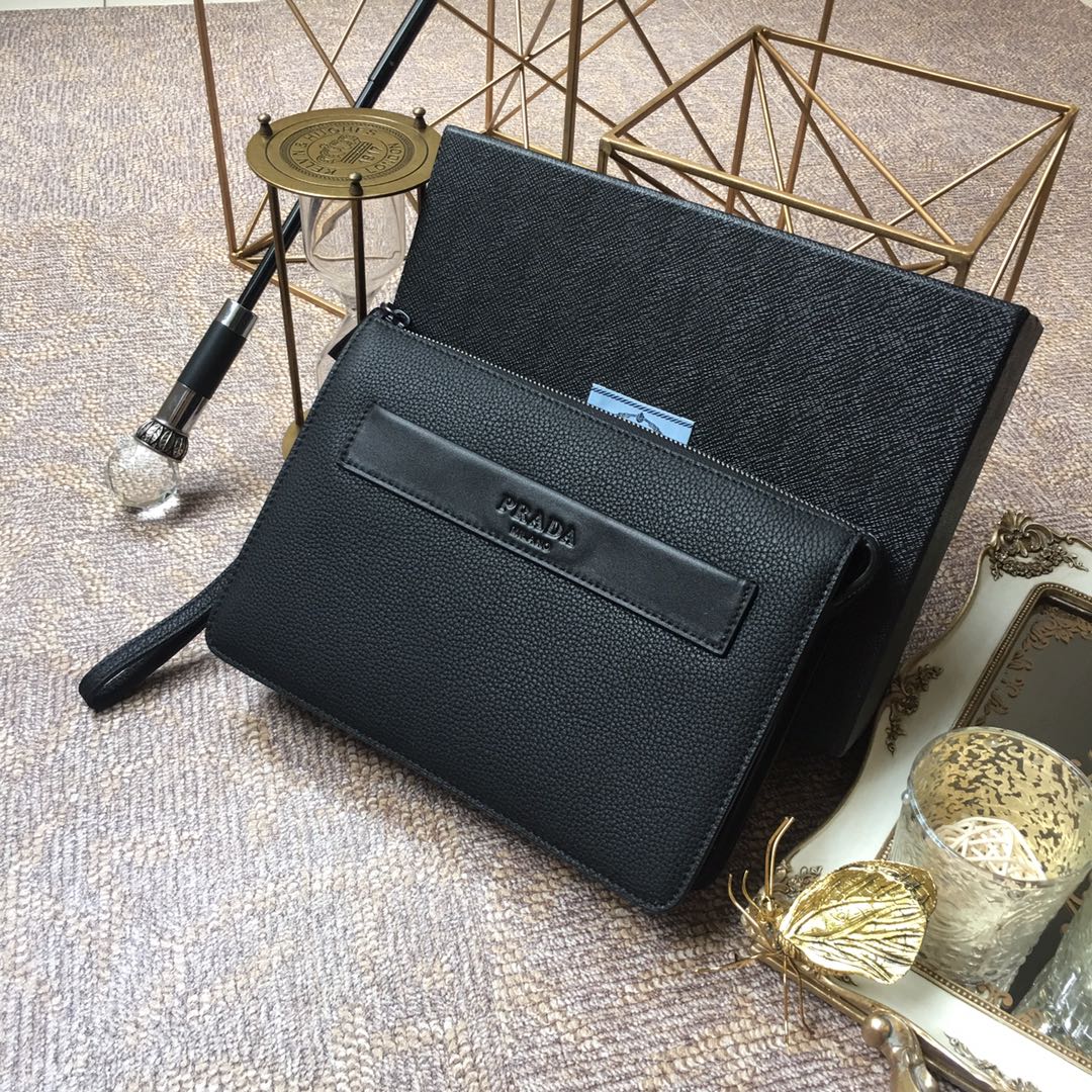 Prada Clutches & Pouch Bags Black Deerskin lD92698580
