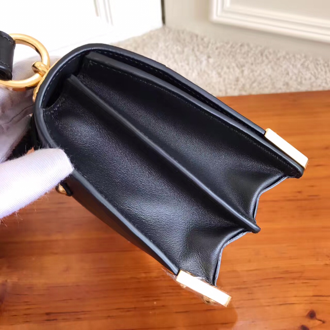 PRADA普拉达进口小牛皮女士肩背包1BD045