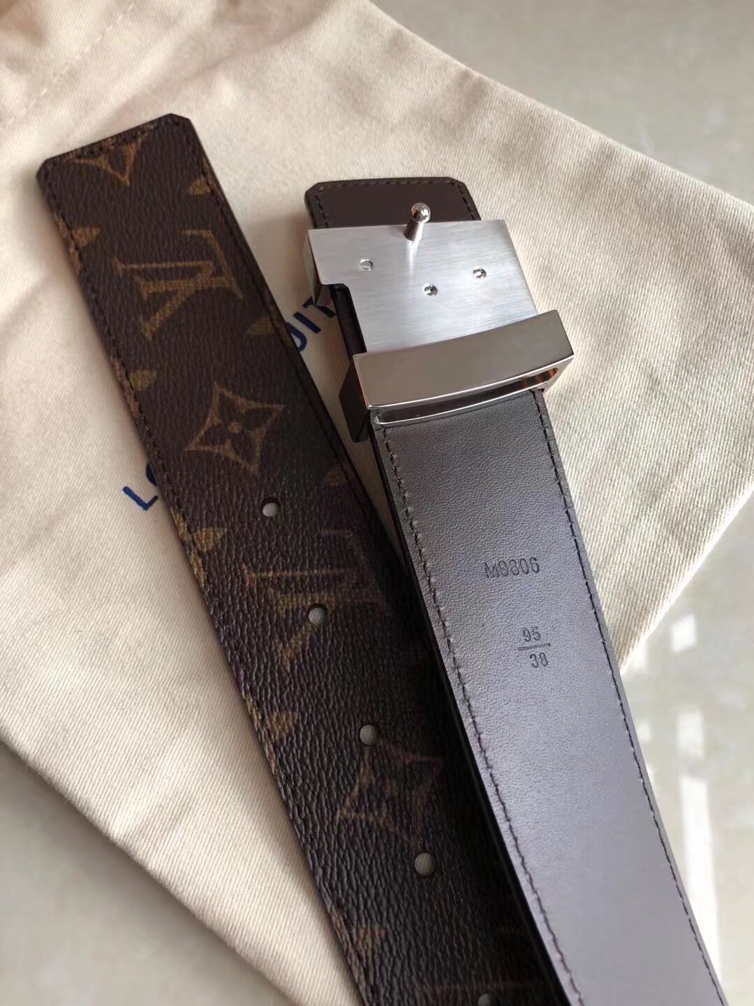 配送专柜全套礼盒包装LV经典啡棋盘格