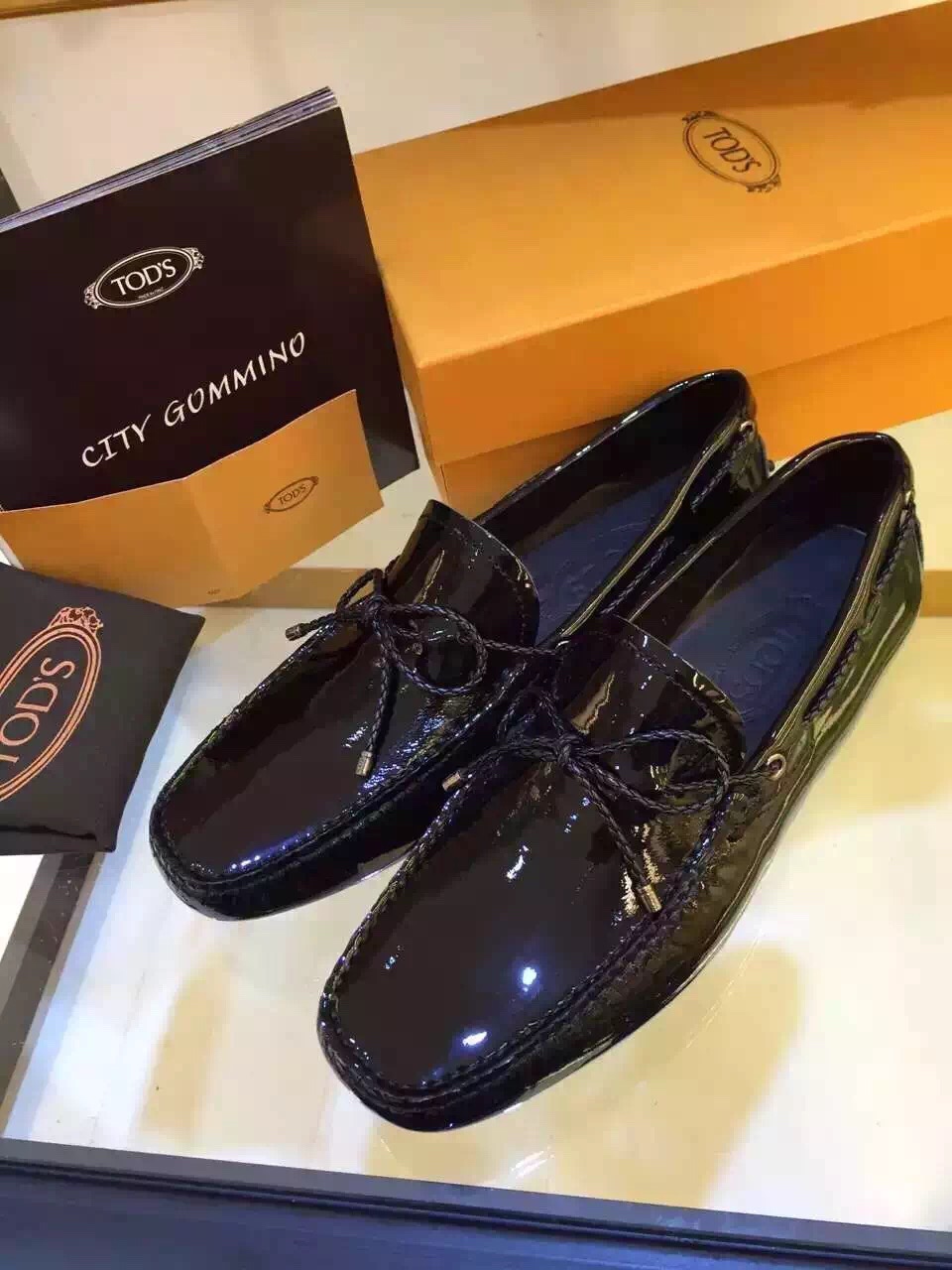 NO:649025,[TODS] 05475 trendy models are shipped simultaneously from Tods counters [Applause] [Applause] Black patent leather with black shoelaces [Rose] [Rose] The best choice for fashionable and casual driving people [Love] [Love] Men's size 38-45/Women's size 35-40, loafers, Tod's, loafers19860909【TODS】05475潮流款托德斯专柜同步出货[鼓掌][鼓掌]黑色漆皮色黑配色鞋带[玫瑰][玫瑰] 时尚休闲开车一族的不二选择[爱心][爱心]男款码数38-45/女款码数35-40,乐福鞋,Tod's,loafers,Women's Shoes