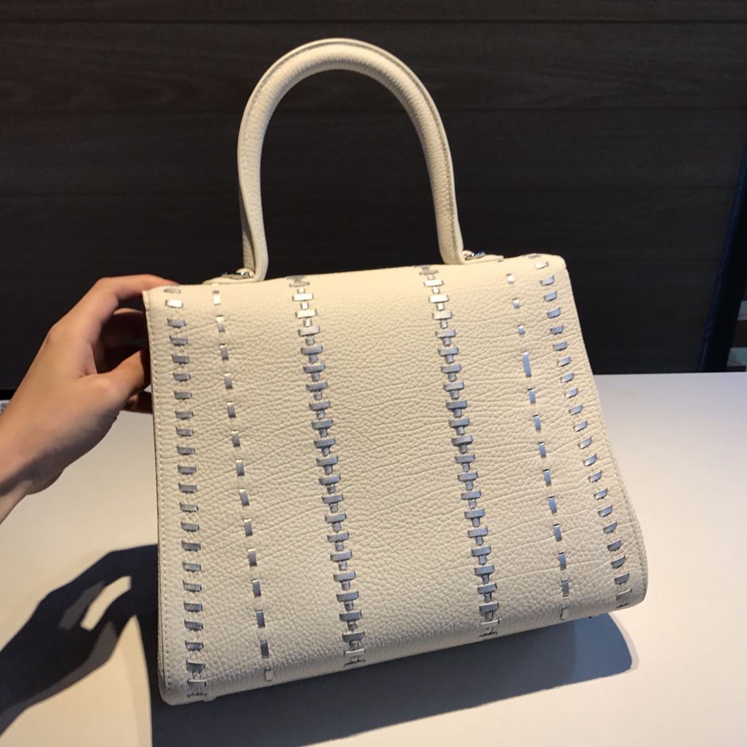 델보 천연 가죽 꼬임 디자인 28 cm 가방 상세 이미지 3